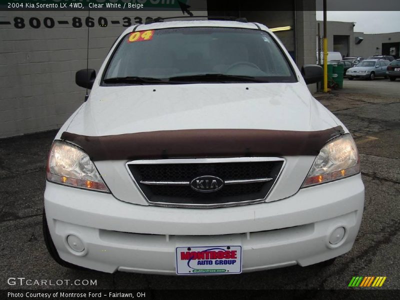 Clear White / Beige 2004 Kia Sorento LX 4WD