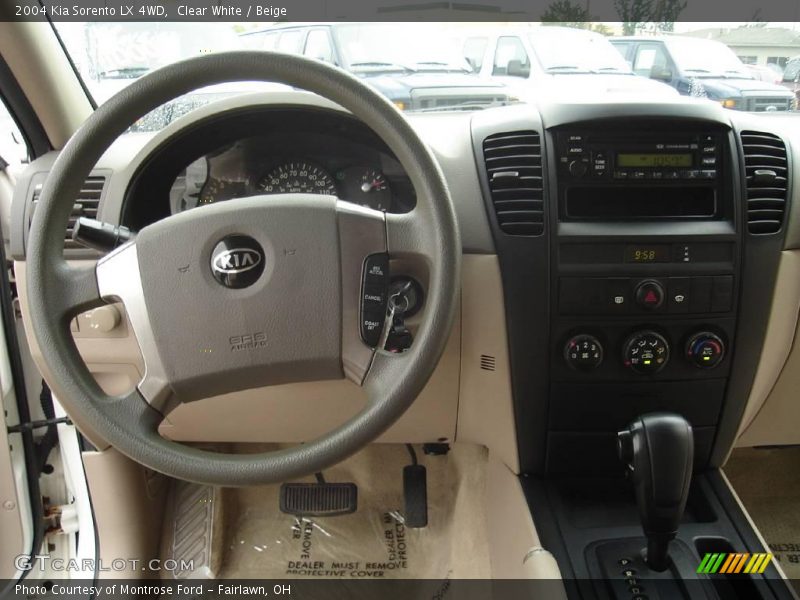 Clear White / Beige 2004 Kia Sorento LX 4WD