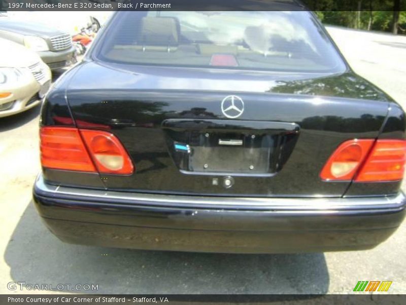 Black / Parchment 1997 Mercedes-Benz E 320 Sedan