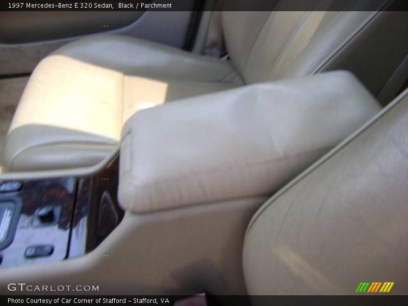 Black / Parchment 1997 Mercedes-Benz E 320 Sedan