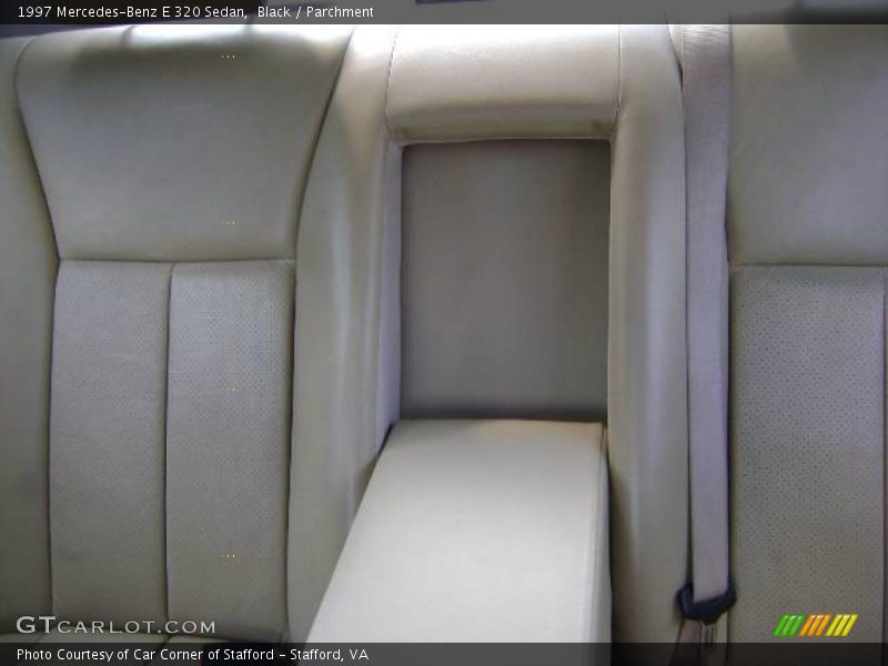 Black / Parchment 1997 Mercedes-Benz E 320 Sedan