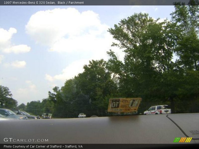Black / Parchment 1997 Mercedes-Benz E 320 Sedan