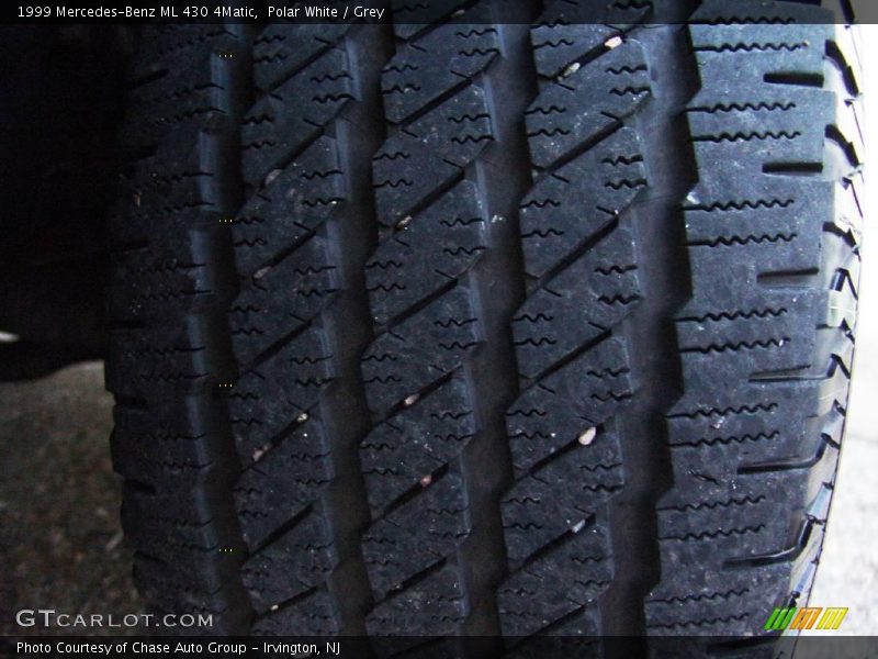 Polar White / Grey 1999 Mercedes-Benz ML 430 4Matic