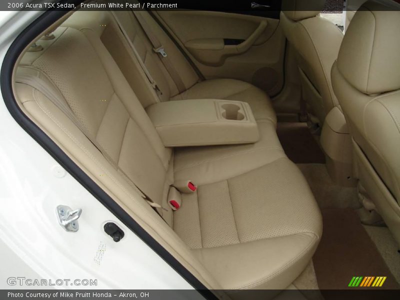 Premium White Pearl / Parchment 2006 Acura TSX Sedan