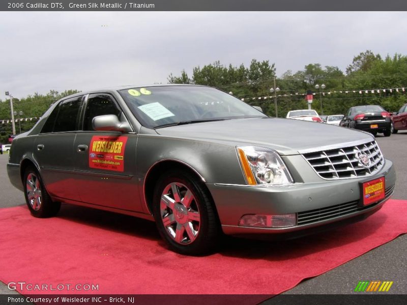 Green Silk Metallic / Titanium 2006 Cadillac DTS