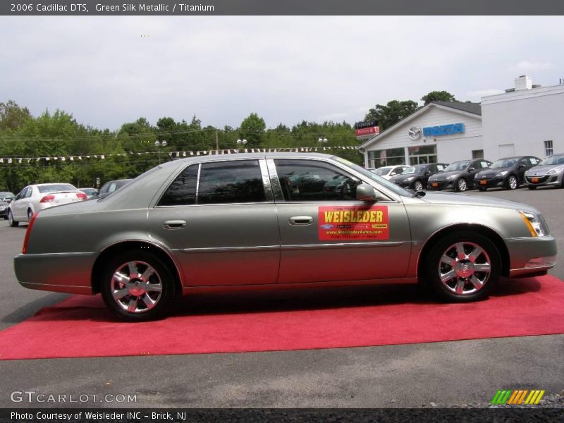 Green Silk Metallic / Titanium 2006 Cadillac DTS