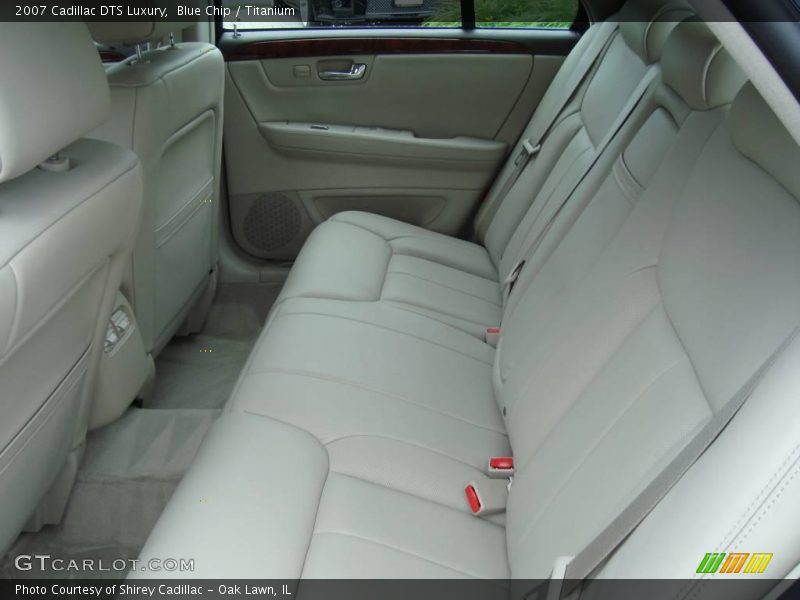 Blue Chip / Titanium 2007 Cadillac DTS Luxury