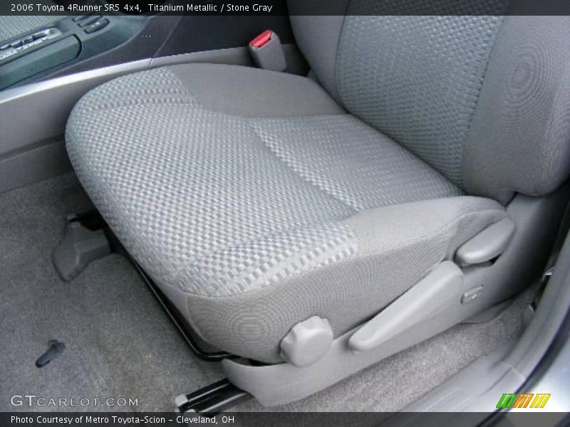 Titanium Metallic / Stone Gray 2006 Toyota 4Runner SR5 4x4