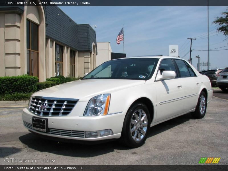 White Diamond Tricoat / Ebony 2009 Cadillac DTS