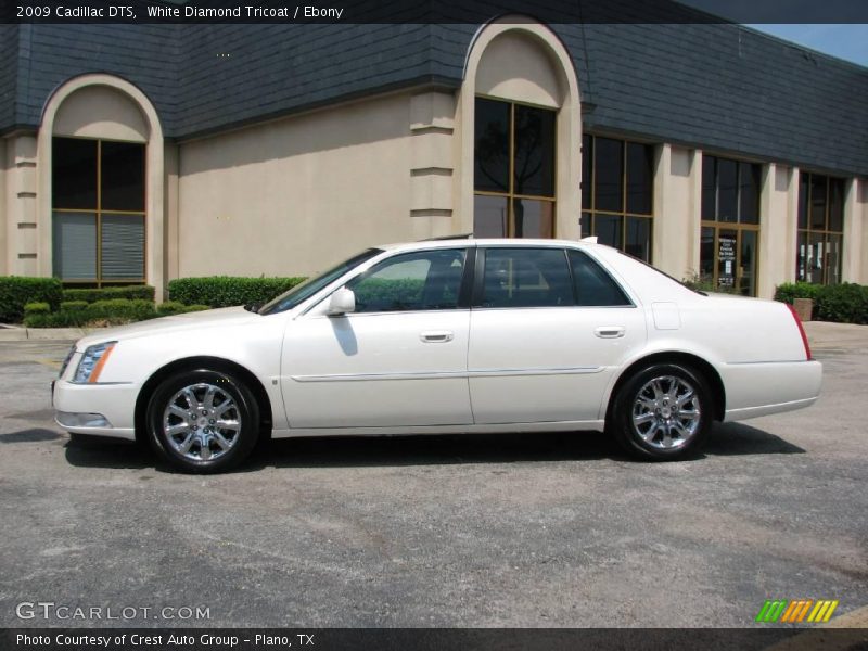 White Diamond Tricoat / Ebony 2009 Cadillac DTS