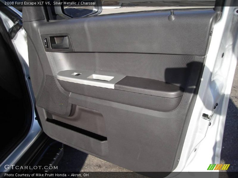 Silver Metallic / Charcoal 2008 Ford Escape XLT V6