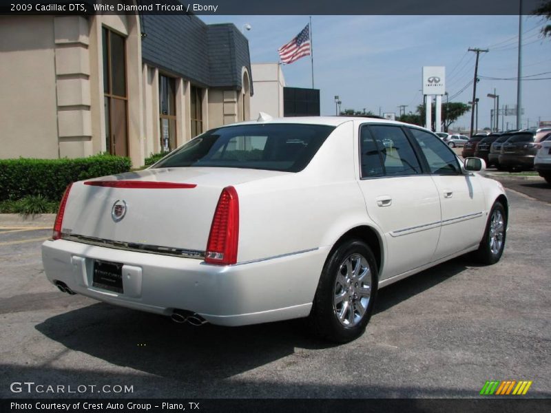 White Diamond Tricoat / Ebony 2009 Cadillac DTS