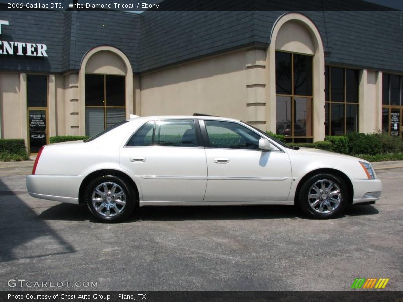 White Diamond Tricoat / Ebony 2009 Cadillac DTS