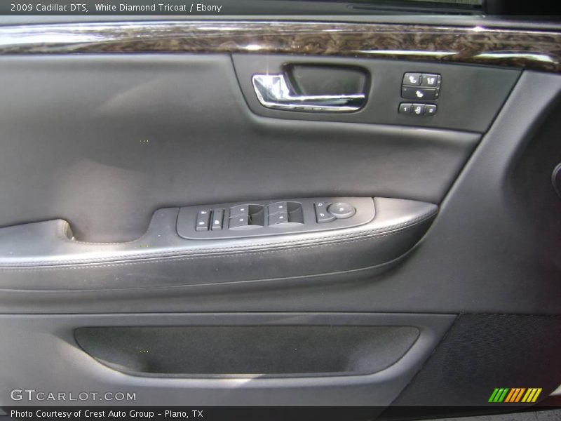 White Diamond Tricoat / Ebony 2009 Cadillac DTS