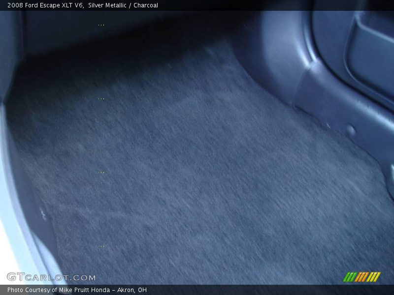 Silver Metallic / Charcoal 2008 Ford Escape XLT V6