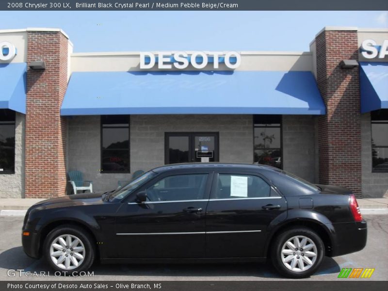 Brilliant Black Crystal Pearl / Medium Pebble Beige/Cream 2008 Chrysler 300 LX