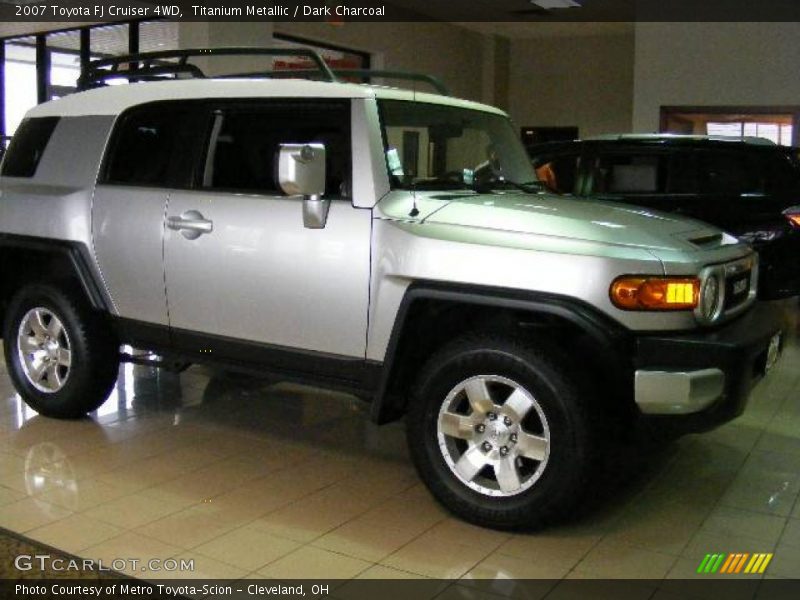 Titanium Metallic / Dark Charcoal 2007 Toyota FJ Cruiser 4WD