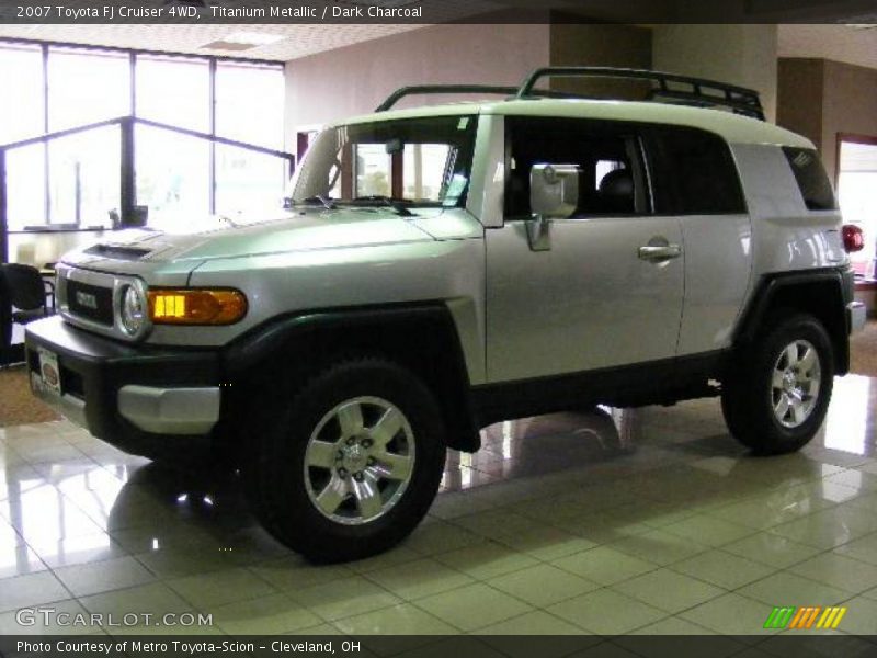 Titanium Metallic / Dark Charcoal 2007 Toyota FJ Cruiser 4WD