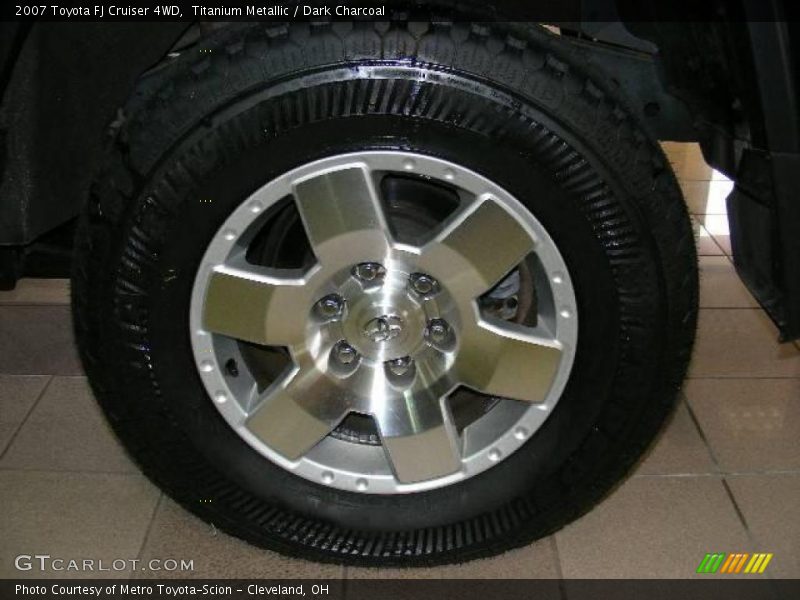Titanium Metallic / Dark Charcoal 2007 Toyota FJ Cruiser 4WD