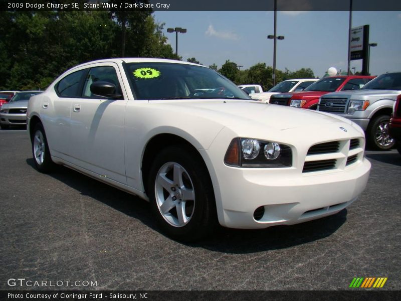 Stone White / Dark Slate Gray 2009 Dodge Charger SE