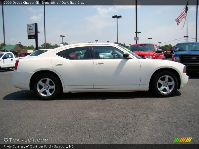 Stone White / Dark Slate Gray 2009 Dodge Charger SE