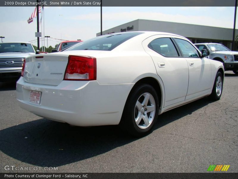 Stone White / Dark Slate Gray 2009 Dodge Charger SE