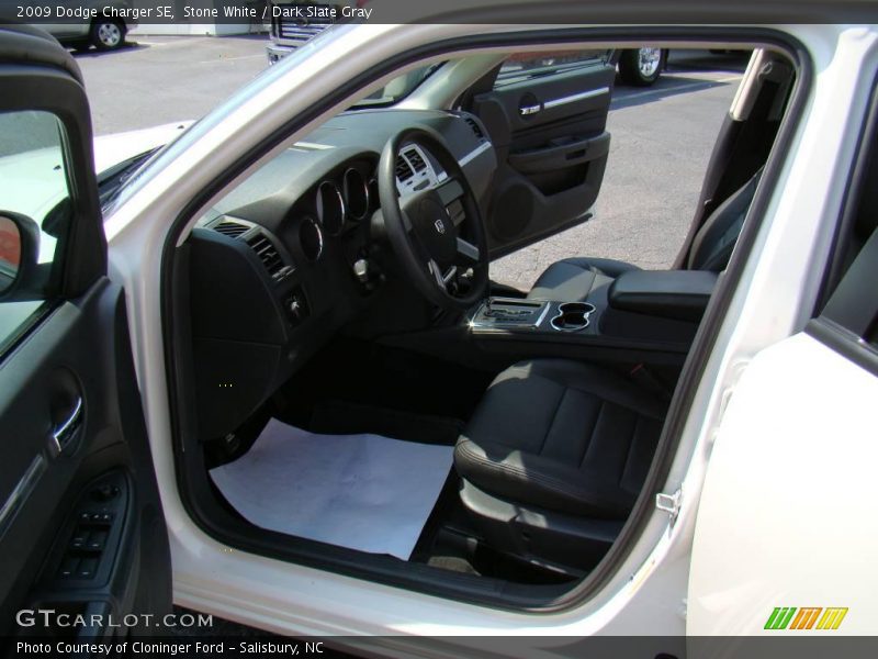 Stone White / Dark Slate Gray 2009 Dodge Charger SE