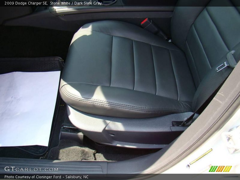 Stone White / Dark Slate Gray 2009 Dodge Charger SE