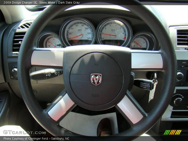 Stone White / Dark Slate Gray 2009 Dodge Charger SE