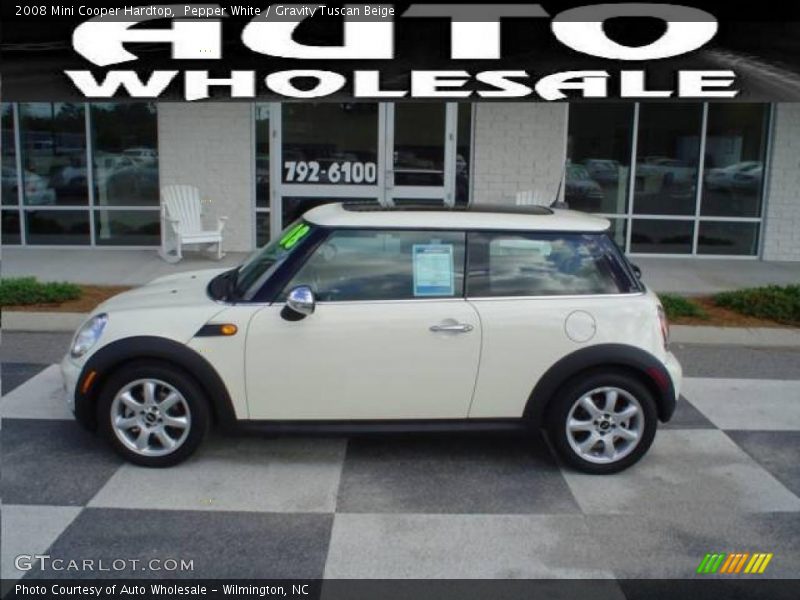 Pepper White / Gravity Tuscan Beige 2008 Mini Cooper Hardtop