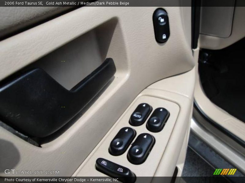 Gold Ash Metallic / Medium/Dark Pebble Beige 2006 Ford Taurus SE