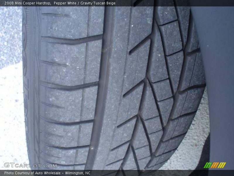 Pepper White / Gravity Tuscan Beige 2008 Mini Cooper Hardtop