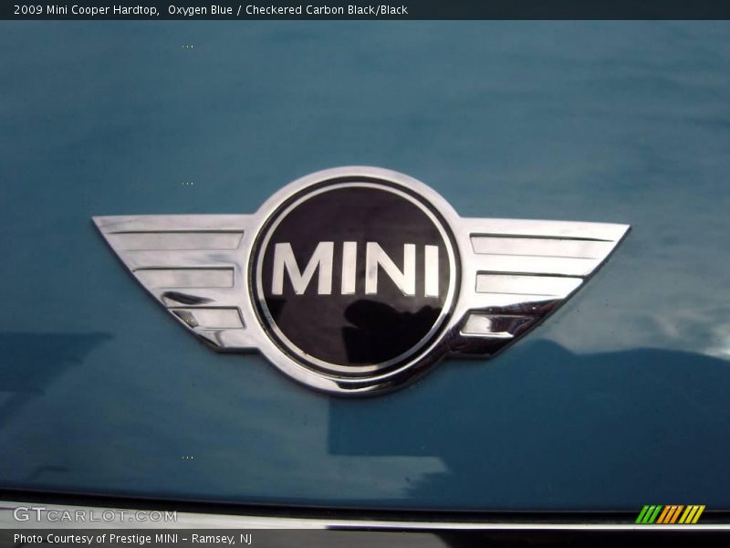Oxygen Blue / Checkered Carbon Black/Black 2009 Mini Cooper Hardtop