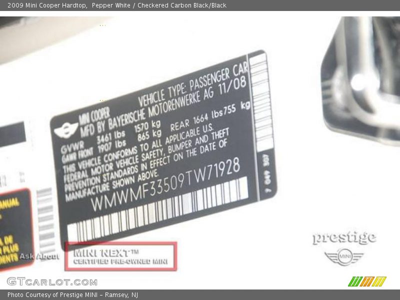 Pepper White / Checkered Carbon Black/Black 2009 Mini Cooper Hardtop