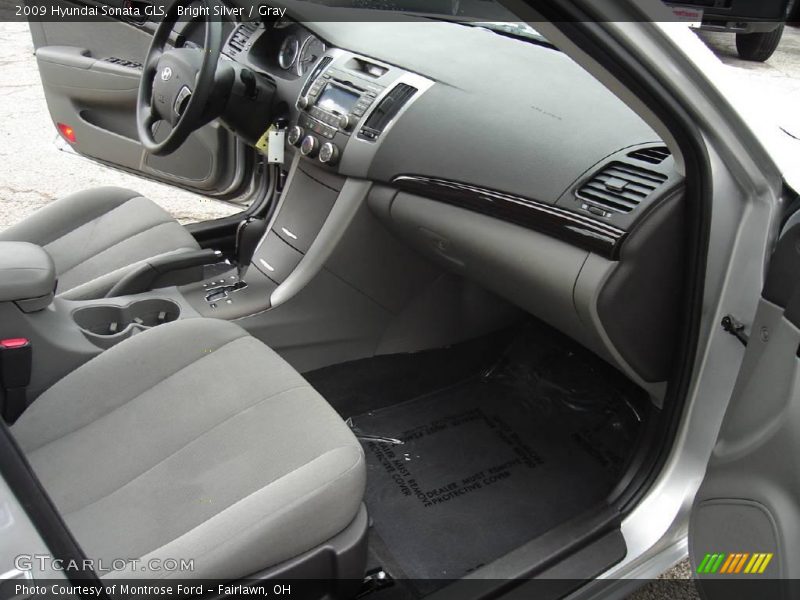Bright Silver / Gray 2009 Hyundai Sonata GLS