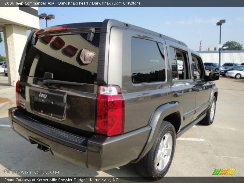 Dark Khaki Pearl / Dark Khaki/Light Graystone 2006 Jeep Commander 4x4