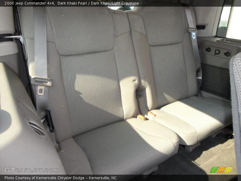 Dark Khaki Pearl / Dark Khaki/Light Graystone 2006 Jeep Commander 4x4