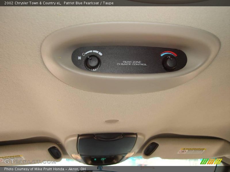 Patriot Blue Pearlcoat / Taupe 2002 Chrysler Town & Country eL