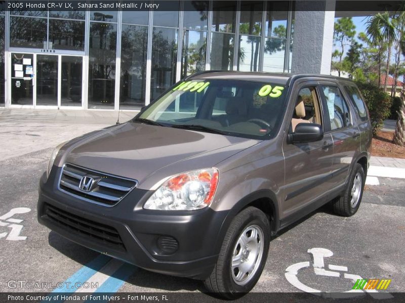 Sahara Sand Metallic / Ivory 2005 Honda CR-V LX