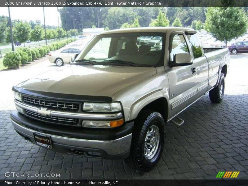 Light Pewter Metallic / Graphite 2000 Chevrolet Silverado 2500 LS Extended Cab 4x4