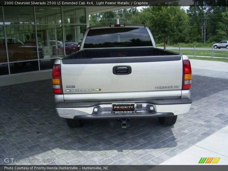 Light Pewter Metallic / Graphite 2000 Chevrolet Silverado 2500 LS Extended Cab 4x4
