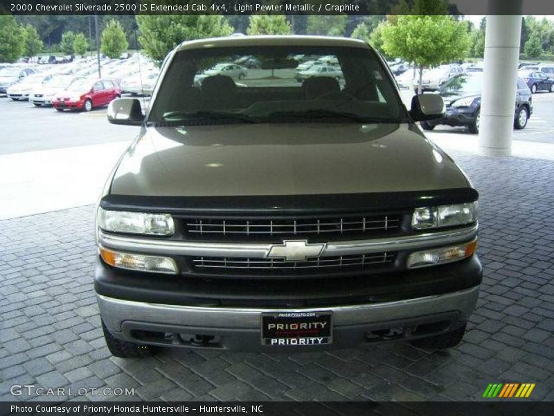 Light Pewter Metallic / Graphite 2000 Chevrolet Silverado 2500 LS Extended Cab 4x4