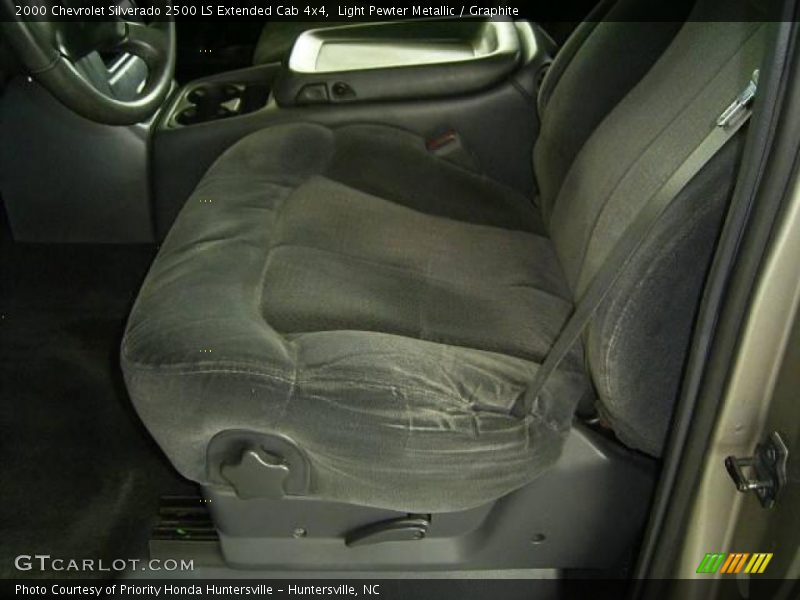 Light Pewter Metallic / Graphite 2000 Chevrolet Silverado 2500 LS Extended Cab 4x4