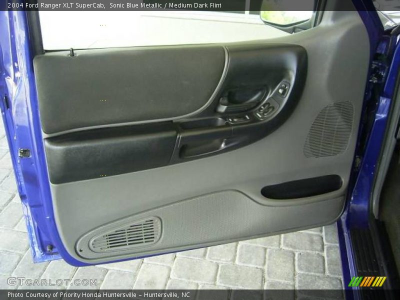 Sonic Blue Metallic / Medium Dark Flint 2004 Ford Ranger XLT SuperCab