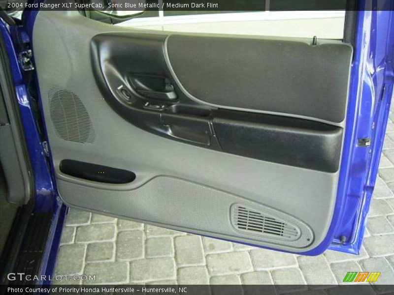 Sonic Blue Metallic / Medium Dark Flint 2004 Ford Ranger XLT SuperCab