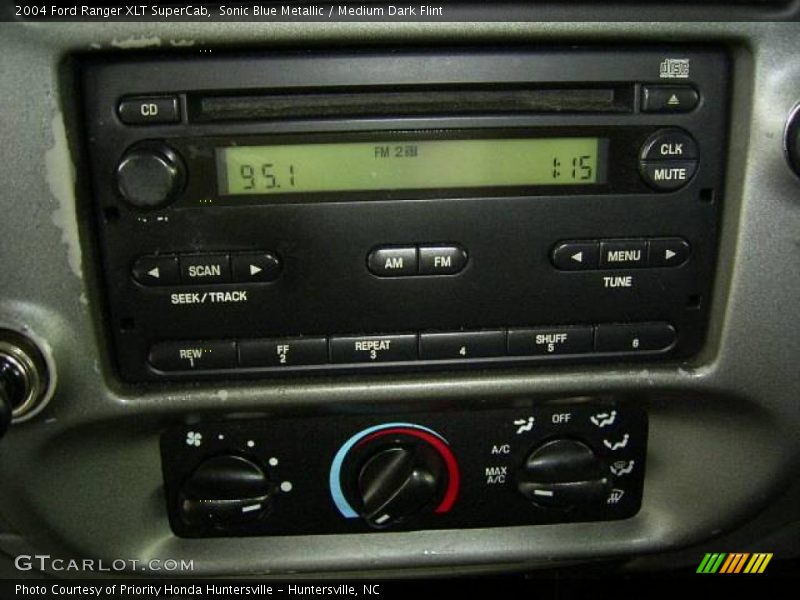 Sonic Blue Metallic / Medium Dark Flint 2004 Ford Ranger XLT SuperCab