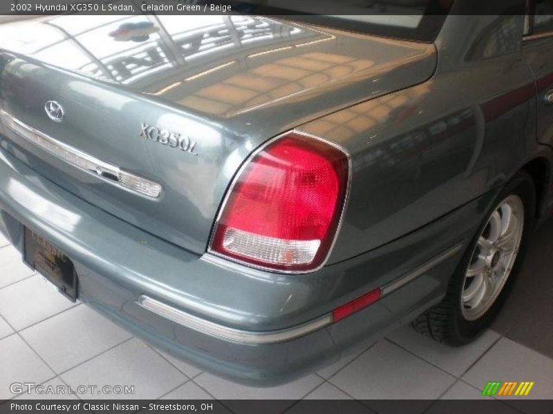 Celadon Green / Beige 2002 Hyundai XG350 L Sedan