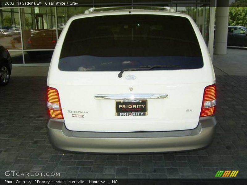 Clear White / Gray 2003 Kia Sedona EX