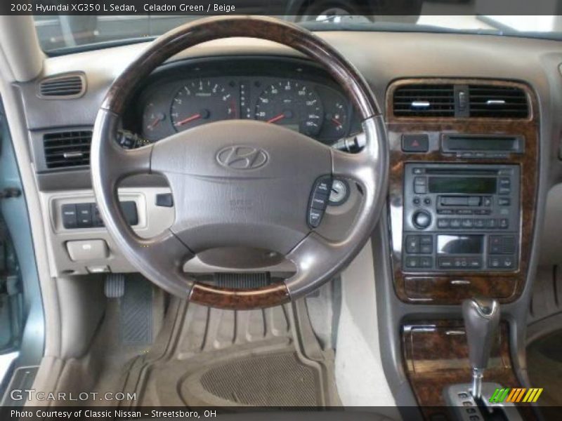 Celadon Green / Beige 2002 Hyundai XG350 L Sedan