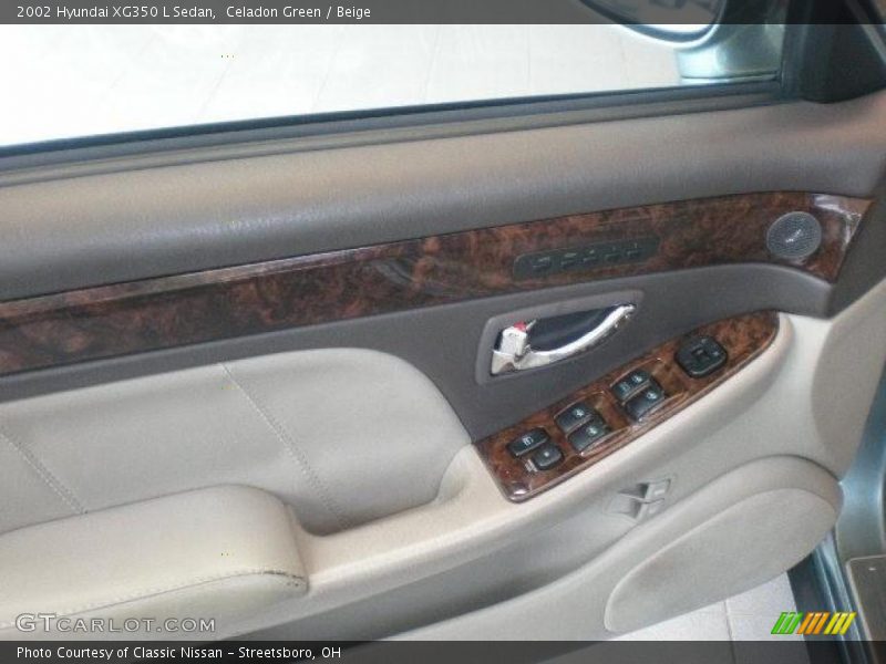 Celadon Green / Beige 2002 Hyundai XG350 L Sedan